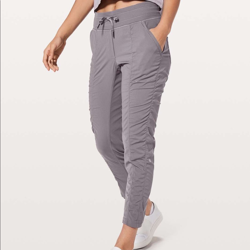 Lululemon street to studio jogger